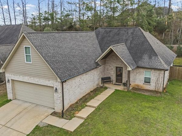 115 Brookside Dr, Oxford, MS 38655