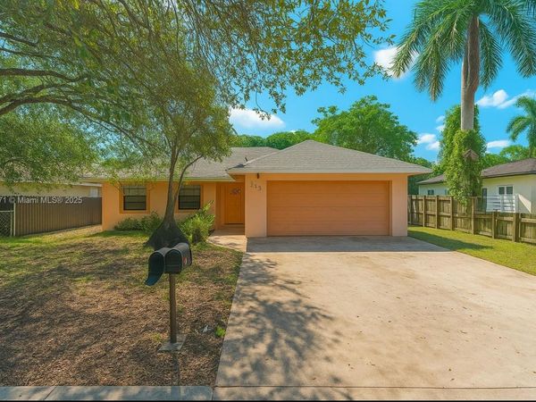 222 NW 14th St , Homestead, FL 33030