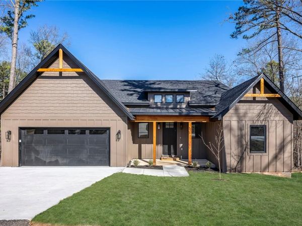 30 Lyndhurst Drive , Bella Vista, AR 72714