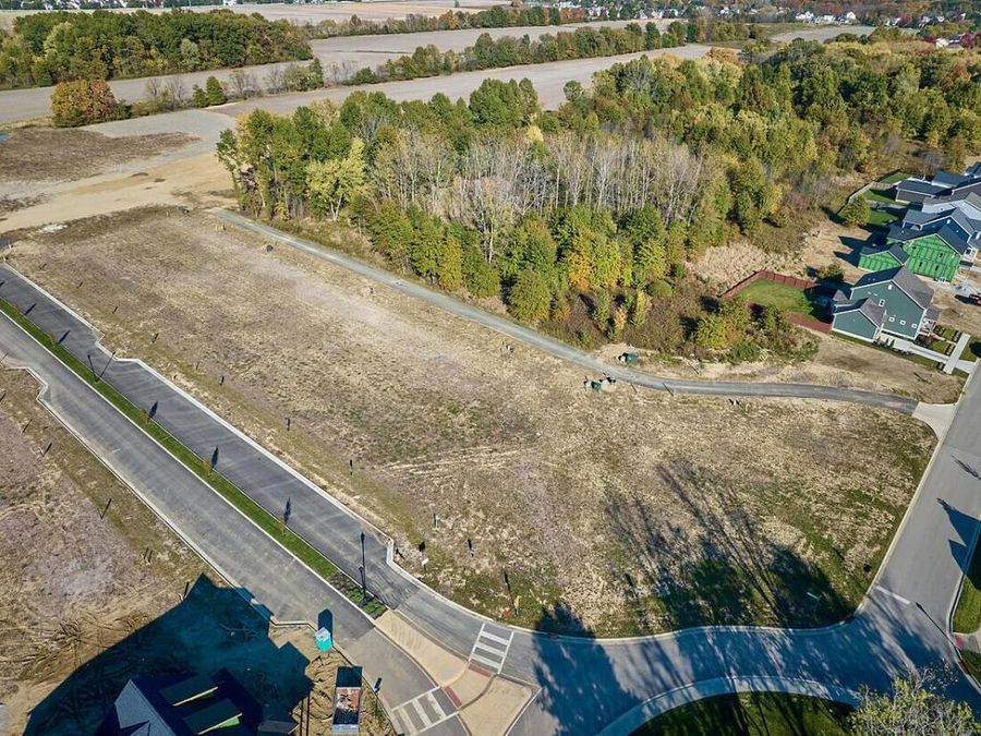 5301 Maple Drive , Lewis Center, OH 43035 Photo 1