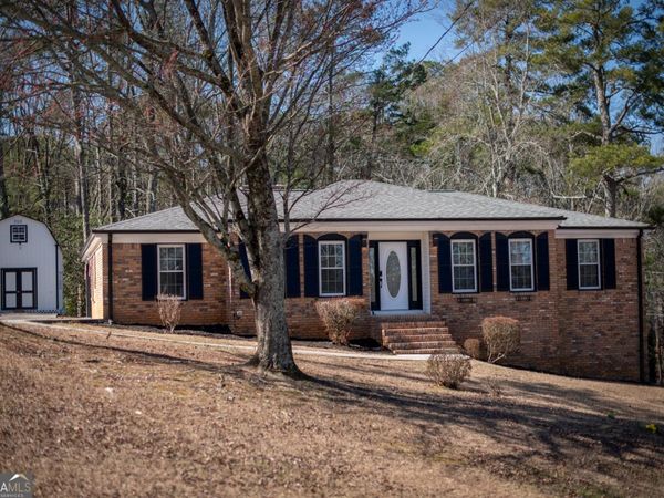 2087 Tanglewood Drive, Snellville, GA 30078