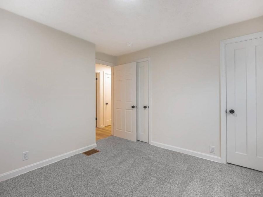 3814 N Broadlawn Circle, Silverton, OH 45236 Photo 16