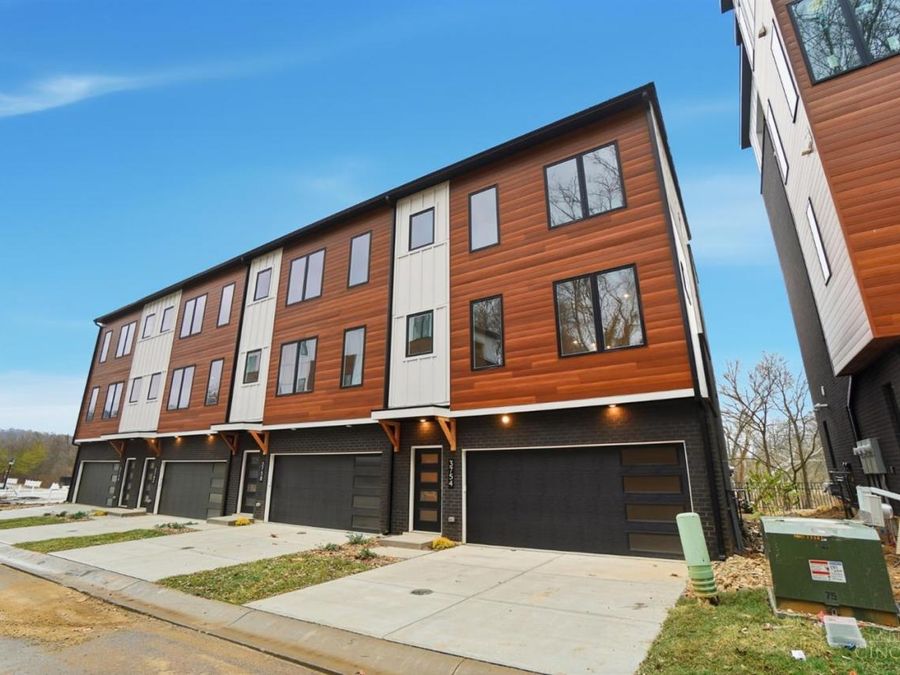 3754 Miami Run, Unit 16, Mariemont, OH 45227 Photo 2