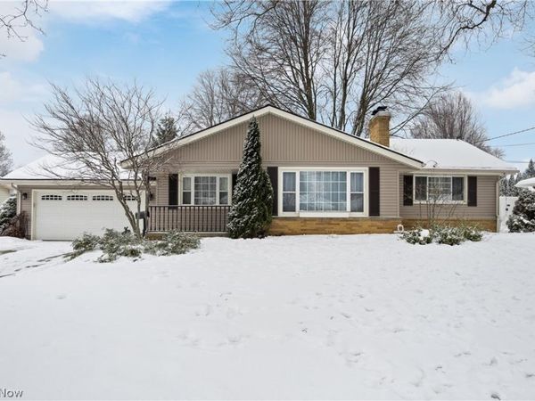 236 Knollwood Drive , Wadsworth, OH 44281