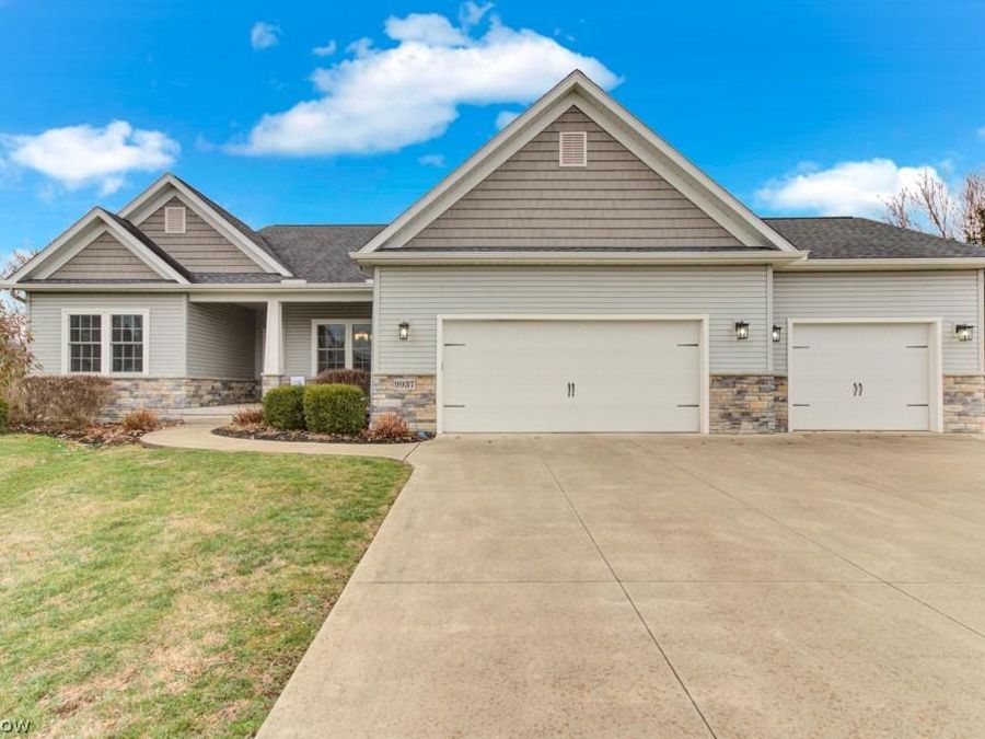 9937 Southwyck Avenue NW, North Canton, OH 44720 Photo 1