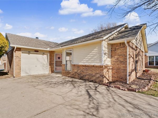 2717 S Narcissus Place , Broken Arrow, OK 74012