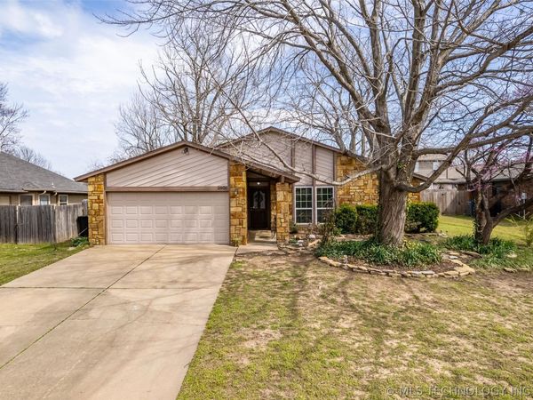 3901 S Walnut Avenue , Broken Arrow, OK 74011