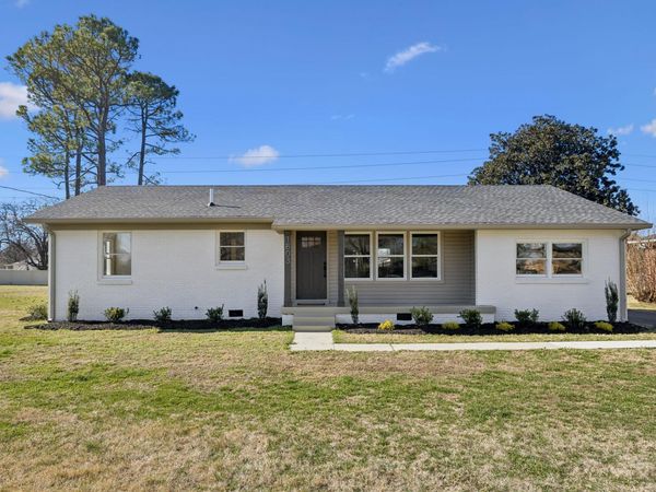 1803 Wellington Dr , Murfreesboro, TN 37129