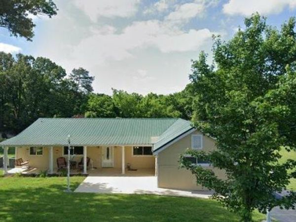 213 Alabama Avenue , Rossville, GA 30741