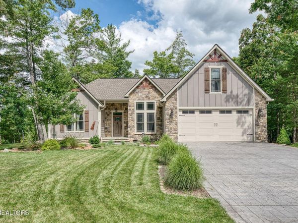 120 Kenwood Drive, Crossville, TN 38558