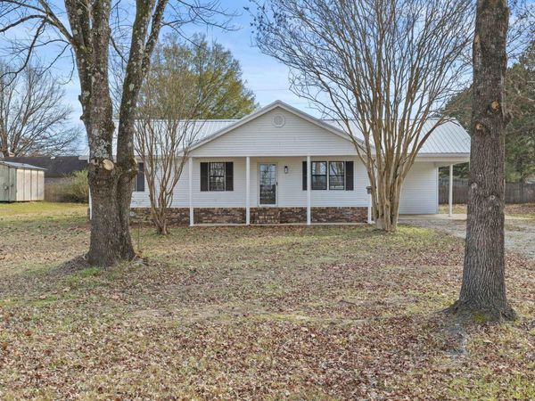6 COUNTY ROAD 236 RD, Corinth, MS 38834