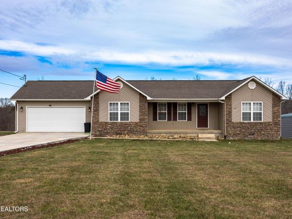 722 Williams Creek Rd , Oneida, TN 37841