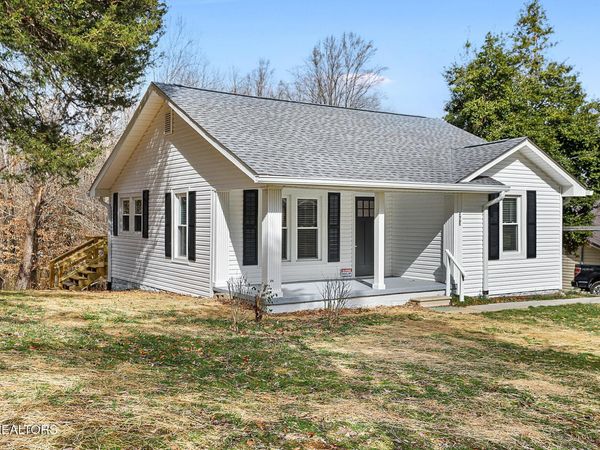 353 Lee Rd , Clinton, TN 37716