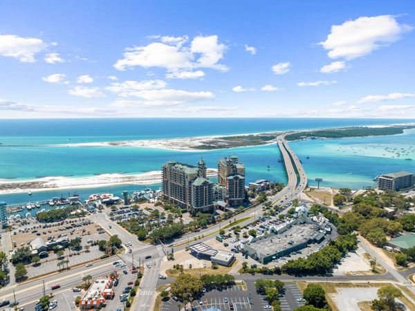10 Harbor Boulevard, Unit E210, Destin, FL 32541