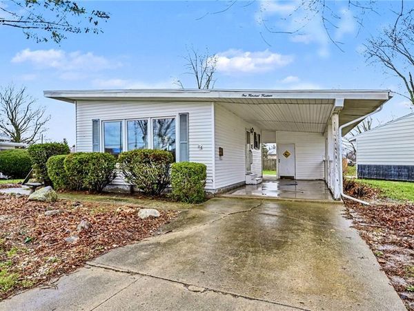 114 Cherry Lane, Wapakoneta, OH 45895