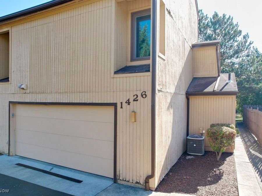 1426 Loop Road , Unit 1426, Kent, OH 44240 Photo 1