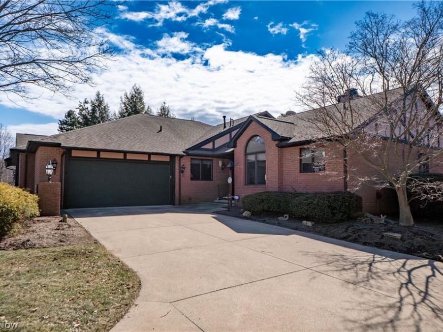 101 N Circle Drive , Canton, OH 44709 Photo 1