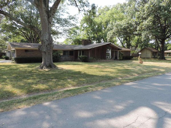 410 Adams , Dumas, AR 71639