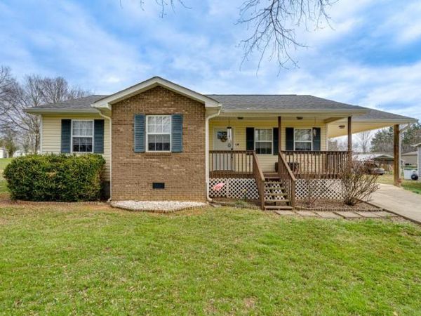 414 Kale Avenue, Englewood 37329