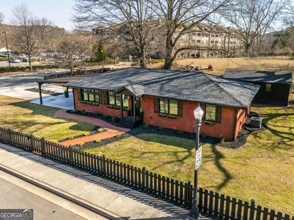 4632 School Street, Acworth, GA 30101