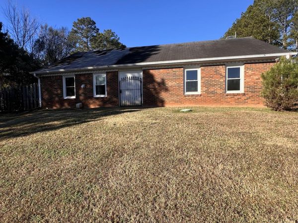 1401 Stone Bridge Lane SW, Conyers, GA 30094