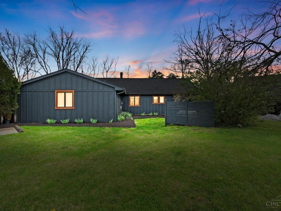 10228 Hightower Court, Montgomery, OH 45249 Photo 1