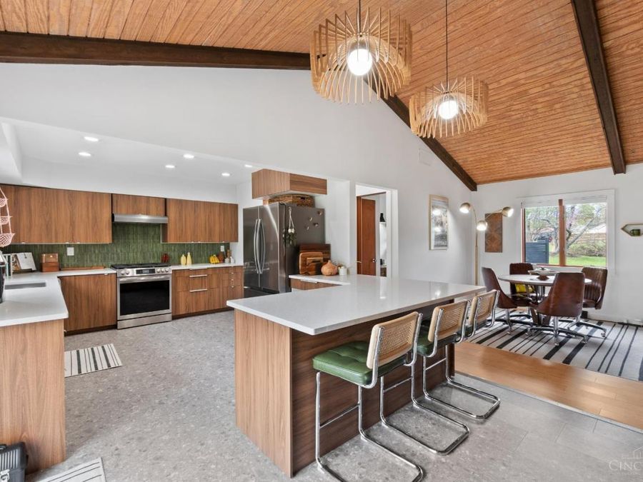 10228 Hightower Court, Montgomery, OH 45249 Photo 11