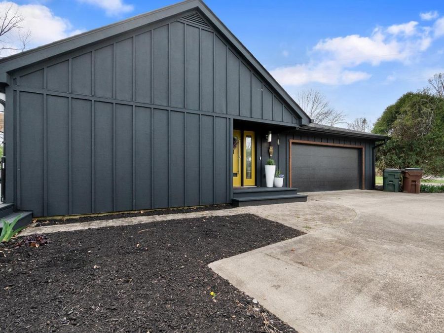 10228 Hightower Court, Montgomery, OH 45249 Photo 5