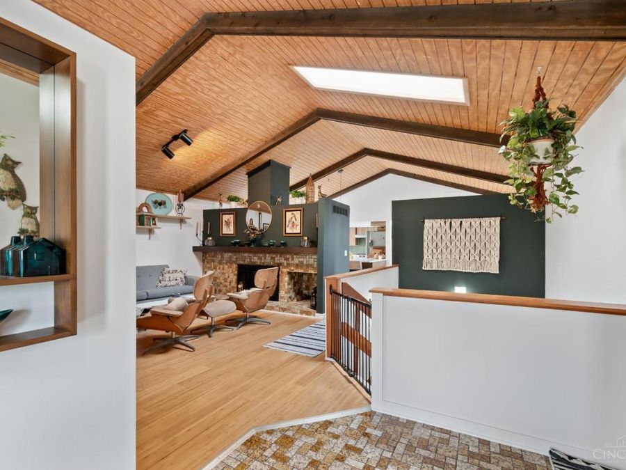 10228 Hightower Court, Montgomery, OH 45249 Photo 7