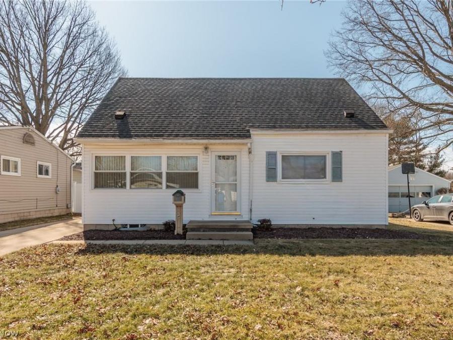1144 Sutherland Avenue , Akron, OH 44314 Photo 1