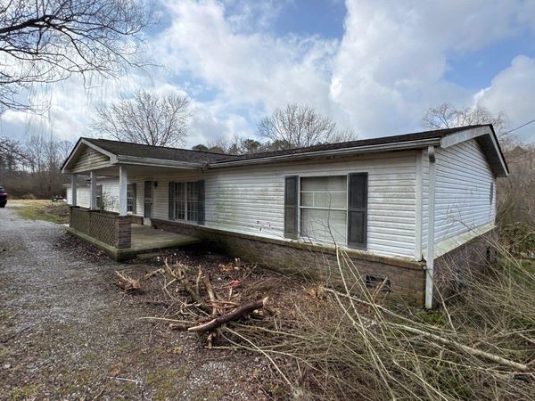 1043 Ray Brown Rd, Jamestown, TN 38556