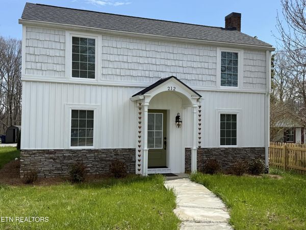 212 Oak Rd, Norris, TN 37828