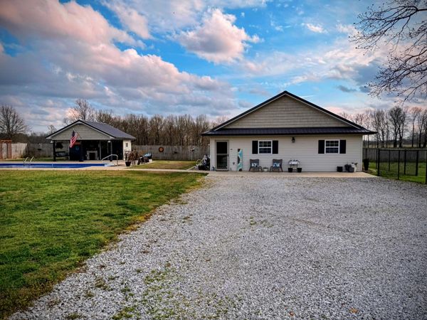 99 Busby Rd , Loretto, TN 38469