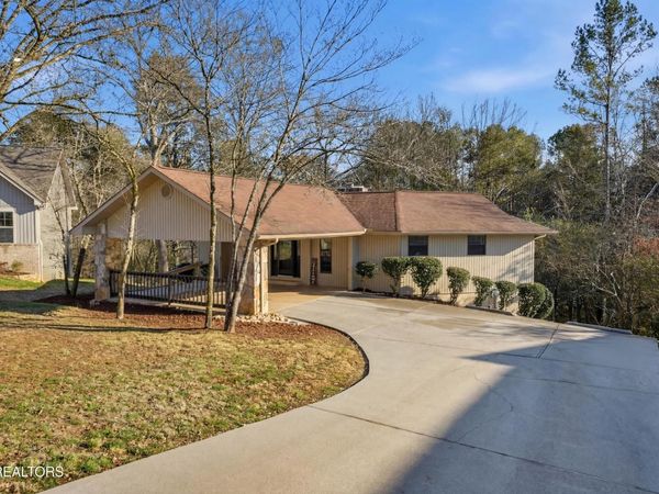 308 Cheeyo Lane , Loudon, TN 37774