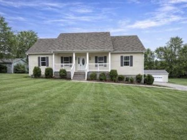 2373 Hampshire Pike , Columbia, TN 38401