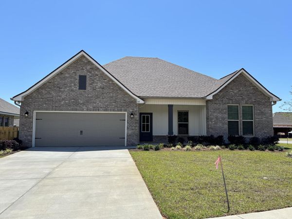 315 E Tweet Street, Freeport, FL 32439