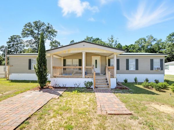 714 E Picasso Circle, DeFuniak Springs, FL 32433