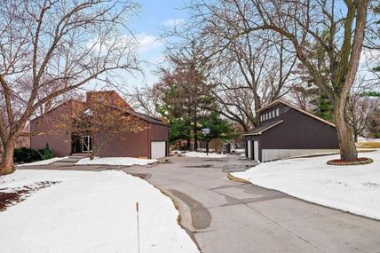 21025 Timberlane Drive , Elkhorn, NE 68022