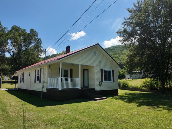 134 Parsley Street, Erwin, TN 37650