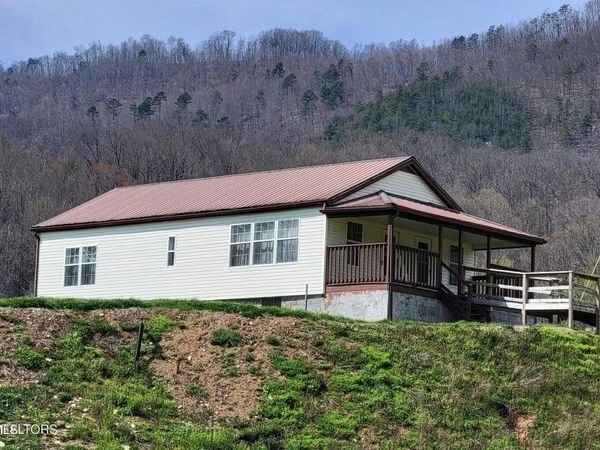 183 Rough House Hollow Road, Mooresburg, TN 37811