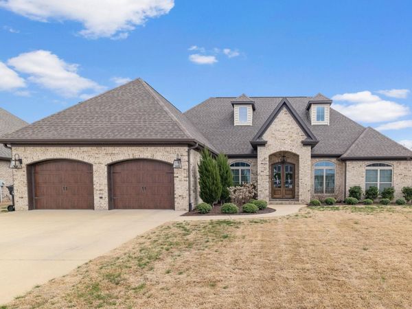 117 Caroline Way, Muscle Shoals, AL 35661