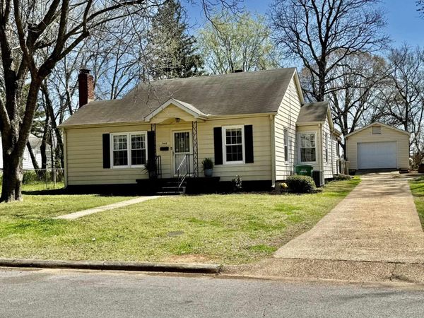 3408 15th Ave, Sheffield, AL 35660