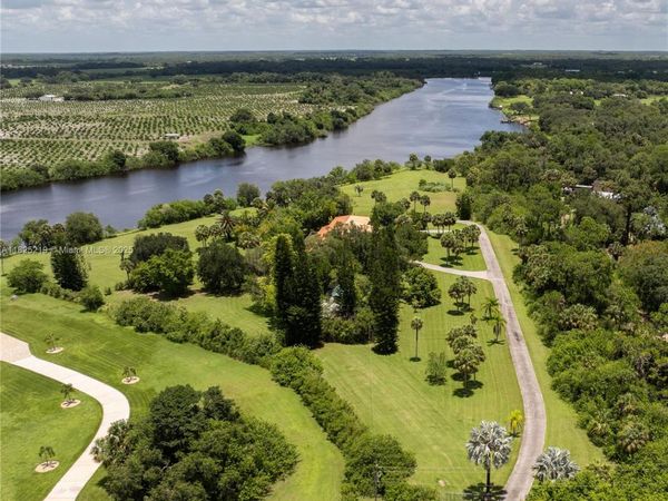 5254 River Blossom Lane , La Belle, FL 33935