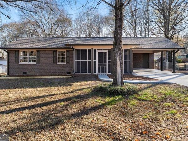 47 Chickasaw Trail, Cartersville, GA 30120