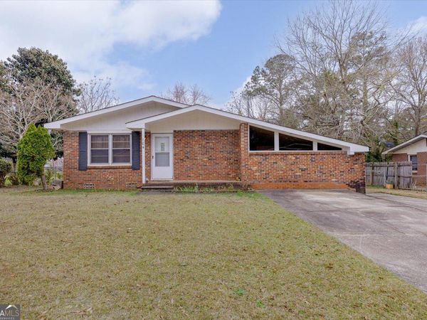 104 Oxford Lane, Warner Robins, GA 31088