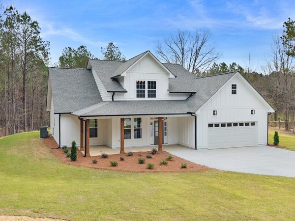 764 Everett Springs Road NE, Calhoun, GA 30701