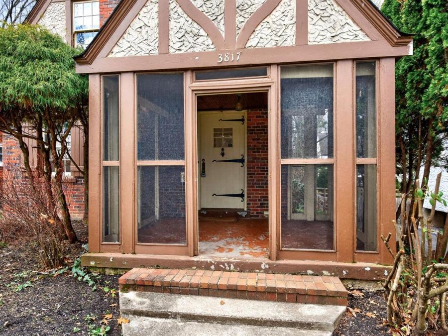 3817 Indianview Avenue, Mariemont, OH 45227 Photo 4