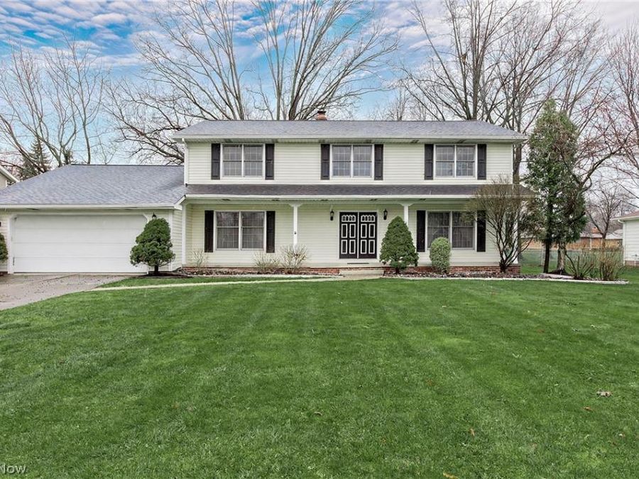 692 Davidson Drive , Highland Heights, OH 44143 Photo 1