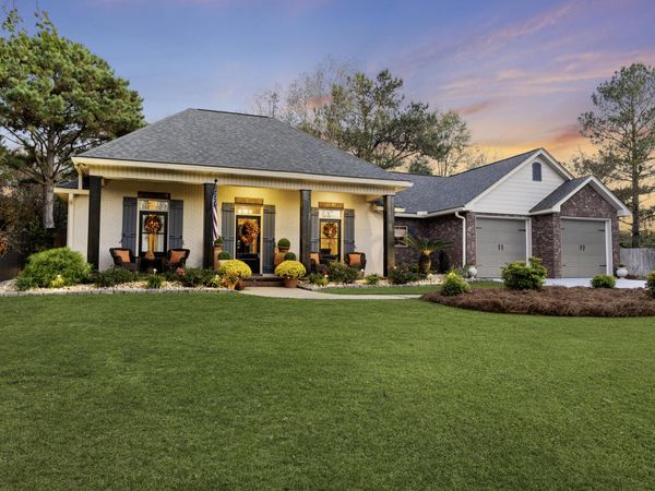 30 Ridgeside, Hattiesburg, MS 39402