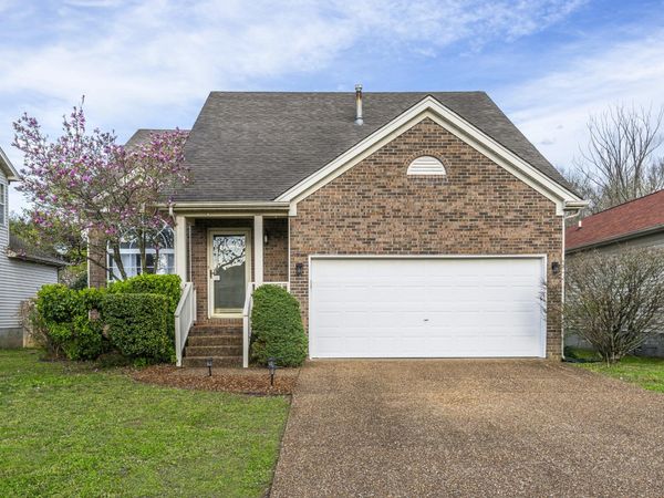 2944 Steamboat Dr , Nashville, TN 37214